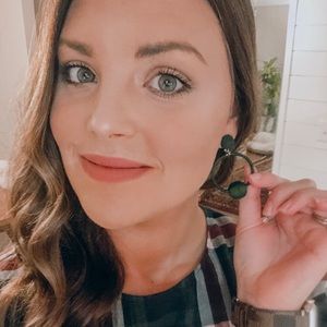 Meet your Posher, Savanna